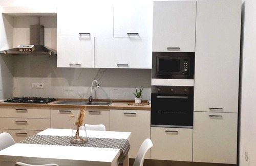 Partanna Apartment | Ideally Located Near Mondello Palermo Beach with Amenities