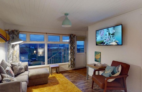Hayle House | Pet-Friendly A18 Bojago at Riviere Towans: 10/10 Rated