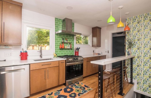 Dicken House | A2 Oasis; Lovely Neighborhood; Walk to Stadium!