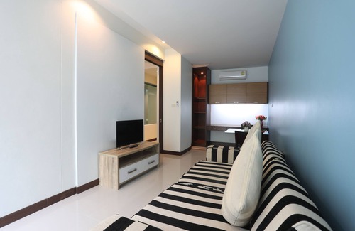 Phuket Resort | Relax at A2 Pool Resort: Family-Friendly Getaway