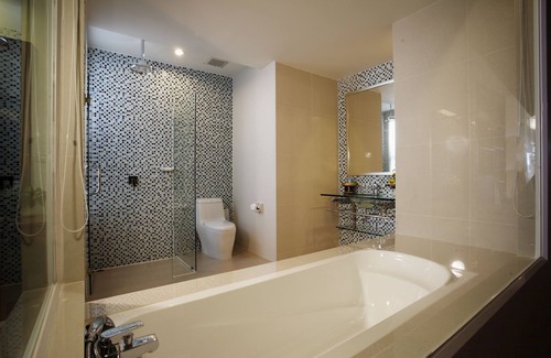 Phuket Resort | Relax at A2 Pool Resort: Family-Friendly Getaway