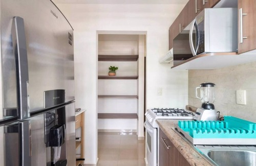 Reforma Apartment | Cozy One Bedroom Apartment with Kitchen & Pet-Friendly Access