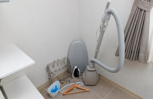 Maeganeku House | A3 Maximum 8 people OK! Perfect for families and groups! Free parking for up to 2 cars! Walking distance to the beach & many restaurants A3コーディアルステイ