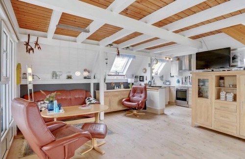 Vinderup House | Oceanfront Relaxation at Aaafke - Steps from the Inlet