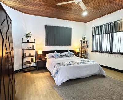 Kurunduwatta Apartment | Discover Aadaraya Colombo 7: Pet-Friendly & Breakfast Included