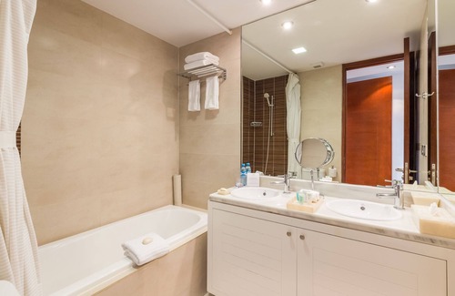 Champoton Hotel | Family-Friendly Aak-Bal All Suite Resort with Pool & Spa