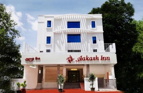 Tiruvannamalai Hotel | Budget-Friendly Aakash Inn with Breakfast & Family Amenities