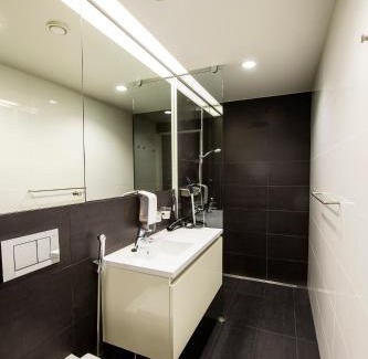 Lantinen District Hotel | Welcoming Aalto Inn: Family-Friendly with Great Reviews
