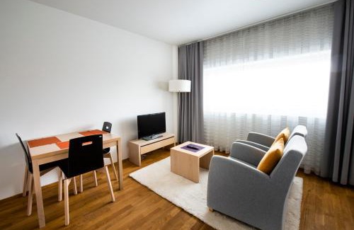 Lantinen District Hotel | Welcoming Aalto Inn: Family-Friendly with Great Reviews