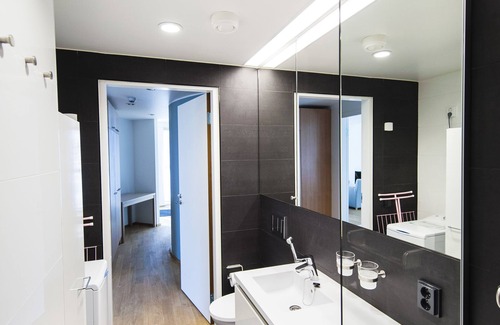 Lantinen District Hotel | Discover Aalto Inn: Family-Friendly Stay with Breakfast