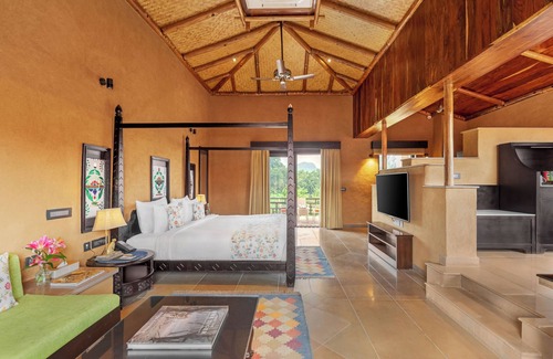 Sawai Madhopur Hotel | Explore Aamaghati Wildlife Resort with Spa & Pool Access