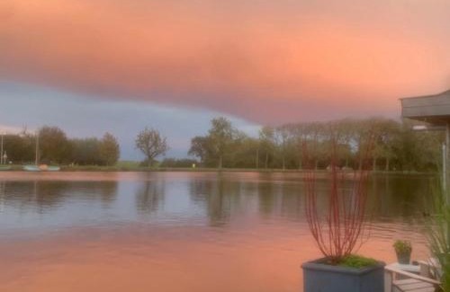 Gouwsluis Boat Rental | Private Sauna Retreat on the Rijn with Oceanfront Views