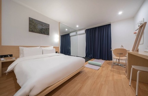 Cheonan Hotel | Convenient Stay at Aank Hotel Cheonan Station with Breakfast