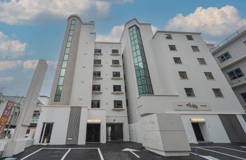 Bongmyeong-dong Hotel | Discover Aank Hotel Daejeon with Family-Friendly Amenities