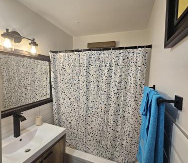 Jasper Place House | Aansel Suites 2 bedroom