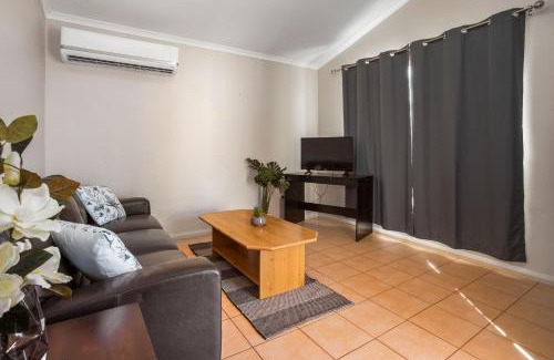 Karratha Industrial Estate Hotel | Family-Friendly AAOK Karratha Caravan Park with Breakfast