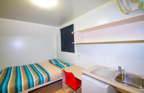 Berry Springs Resort | Pet-Friendly Getaway at AAOK Lakes Resort & Caravan Park