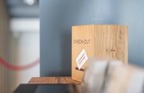 Aarau Hotel | Convenient Self Check-in at Aarauerhof with Breakfast