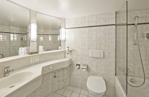 Aarau Hotel | Convenient Self Check-in at Aarauerhof with Breakfast