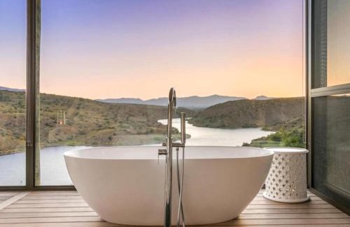 Kannaland Apartment | Explore Aardvark Bioreserve: Family-Friendly Retreat