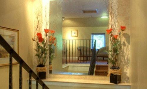 Liberton House | Discover Aaron Lodge: 4-Star Stay with Wheelchair Access