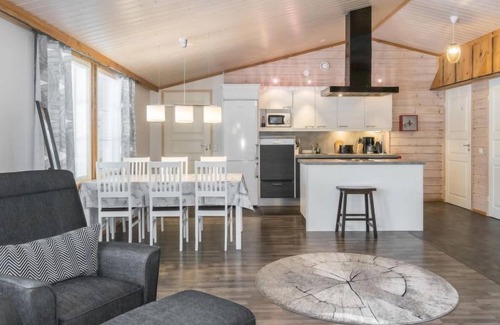 Saariselka House | Experience Aarre by Interhome: Lake View & Spa Oasis