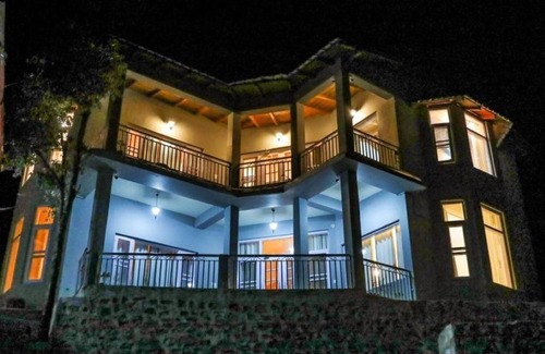 Dhanachuli House | Explore Family-Friendly Stays at Aaryam Villa