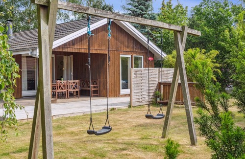 Bøtø By House | Beachside Retreat "Aase" with Ocean View and Spa Amenities