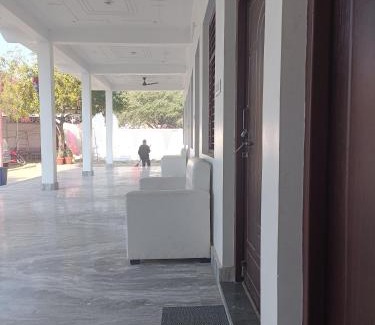 Fatehpur House | Aashirwad Lawn Fatehpur
