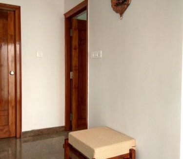 Vijayanagar 1st Stage House | Cozy Aashraya Homestay: Pet-Friendly with Breakfast Included