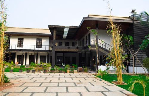 Trincomalee Hotel | Pet-Friendly Aathi Resort: Guest Rated 9.3/10!