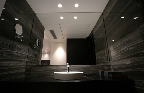 Park Street Hotel | Elegant Aauris Hotel: Pool, Spa & Family-Friendly Stay