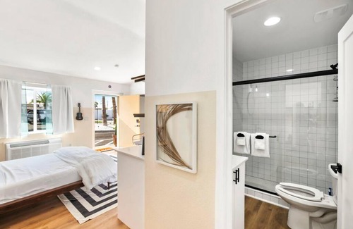 Chandler Apartment | Relax in Aawanui Studio Suite with Oceanfront Views