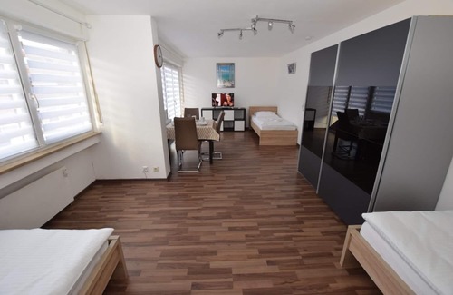 Gablenberg Apartment | Family-Friendly AB Apartment 92 with Breakfast & Kitchen