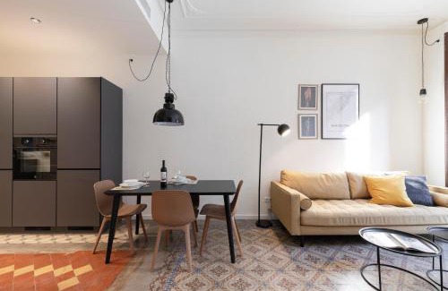 Sant Antoni Apartment | Ideal AB Centric Universitat: Family-Friendly Comfort Awaits