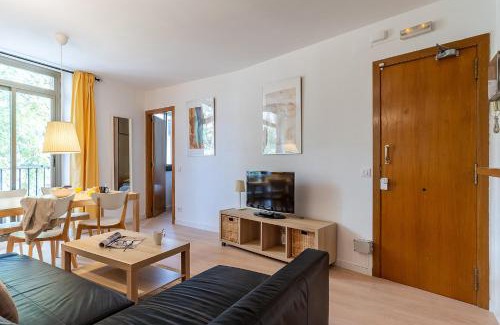 La Ribera Apartment | Stylish AB Cozy Flat in El Born – 4-Star Family Stay