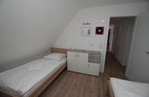 Stuttgart House | Convenient AB Möhringen Messe Zimmer for Family Stays