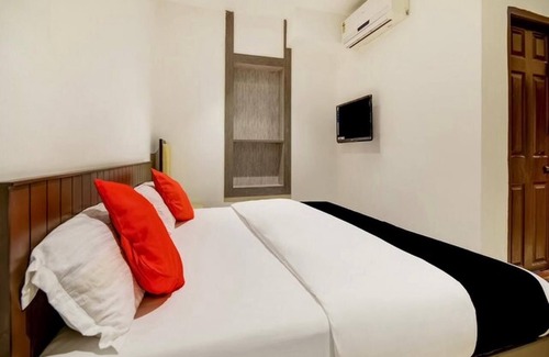 Ram Nagar Hotel | Budget-Friendly AB Merridian with Breakfast & Family Amenities