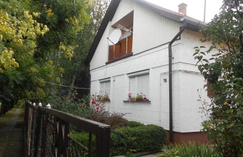 Abadszalok House | Abacskó Ház: 10/10 Rated with Pool and Ocean Views