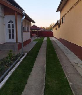 Abadszalok House | Abacskó Ház: 10/10 Rated with Pool and Ocean Views