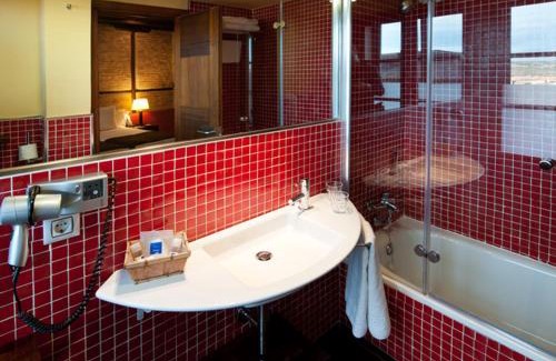 Toledo City Center Hotel | Family-Friendly Abad Toledo with Top Amenities & Great Rating
