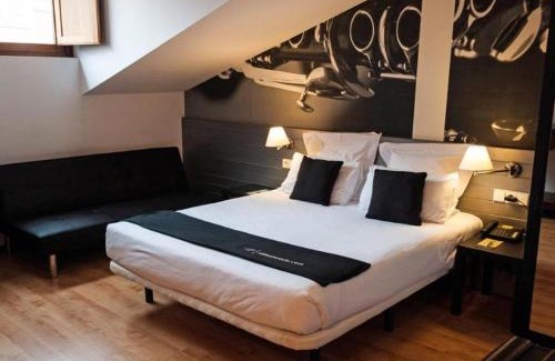 Ensanche Hotel | Pet-Friendly Abba Jazz Hotel Vitoria with Breakfast Included