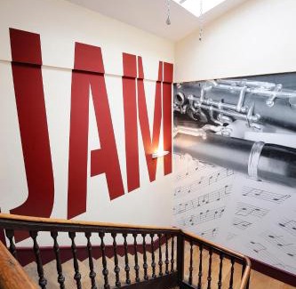 Ensanche Hotel | Pet-Friendly Abba Jazz Hotel Vitoria with Breakfast Included