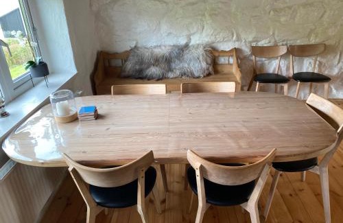 Mivagur Villa | Guest Rated 10/10: Abbasa hús - Grandpa's House Awaiting You