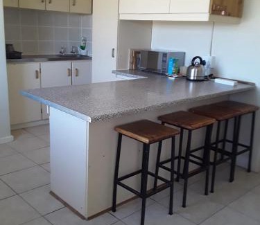 Loeriesfontein Apartment | Family-Friendly Abbastanza Self-Catering with High Ratings