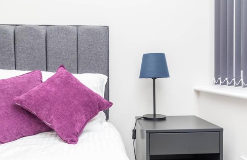 Horsham Apartment | Family-Friendly Abbey Apartment 15 - Wheelchair Accessible