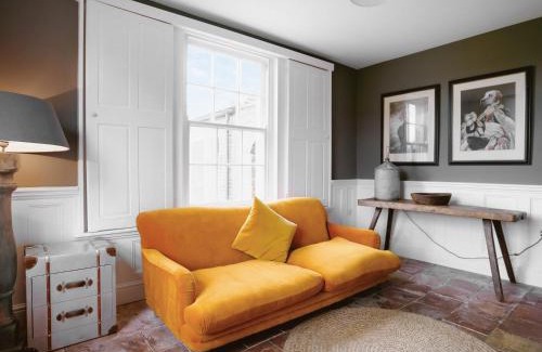 Wereham House | Discover Abbey Barn Farmhouse: Family-Friendly Retreat