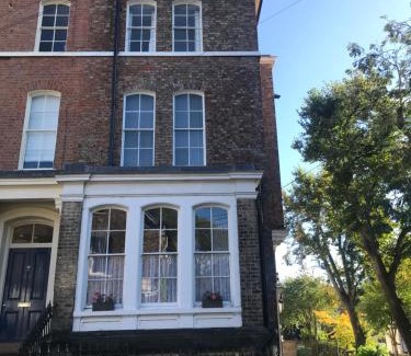 Bootham Apartment | Pet-Friendly Abbotts Mews Apartment in York City Centre