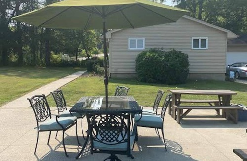 Chillicothe House | Abby's Place: Cozy Home Near Downtown with Pool & Breakfast