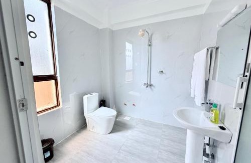 Nanyuki Apartment | Inviting Abby Studio Apartment with Pool and Great Reviews